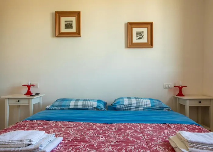 Stazione E Ospedale - Moderna Apartment Siena