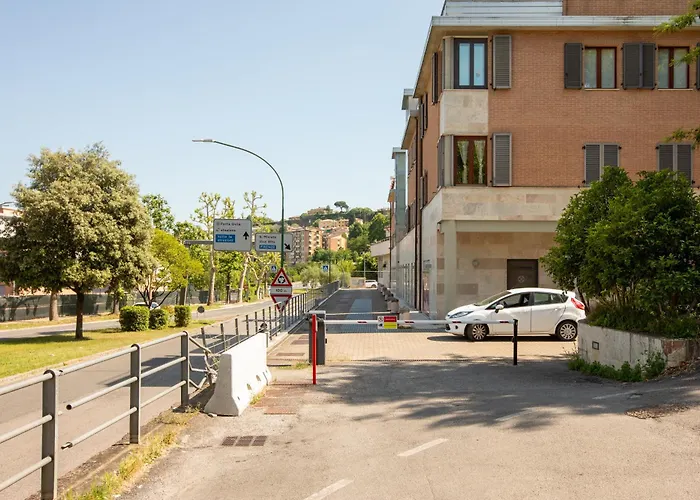 Stazione E Ospedale - Moderna * Siena
